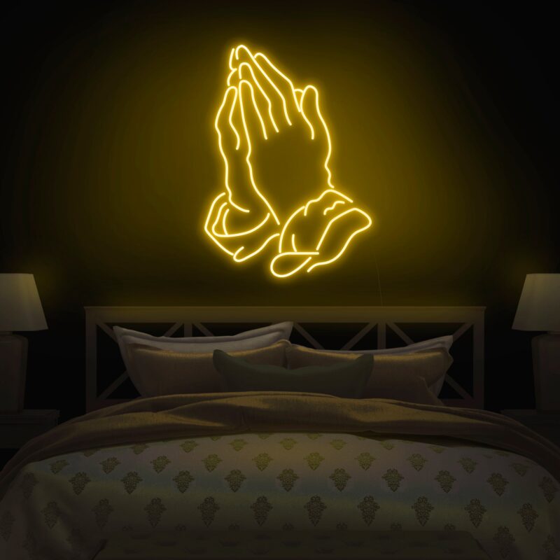 Hands2x2-Bedroom2-yellow_neon_visuals.jpg